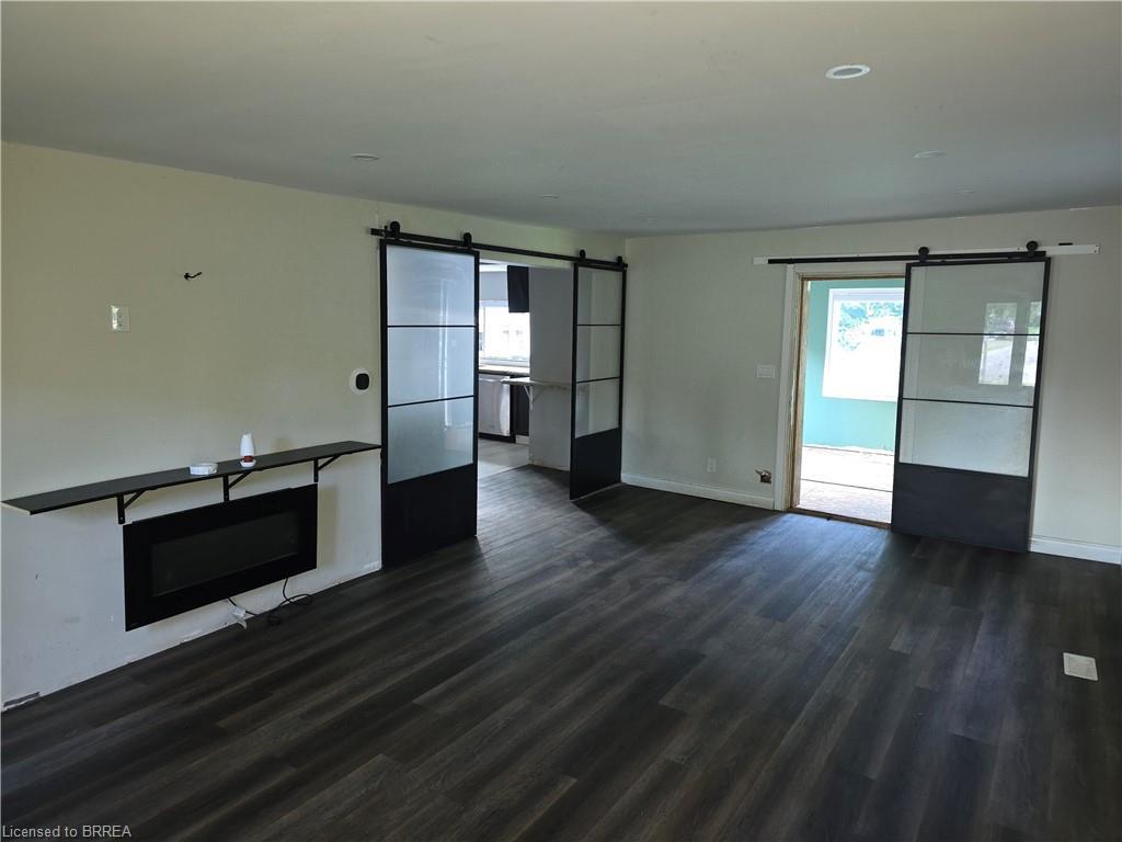 541 Burtch Road, Brantford, ON - Indoor