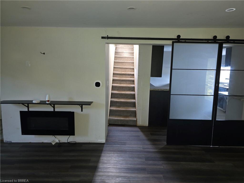 541 Burtch Road, Brantford, ON - Indoor Photo Showing Other Room