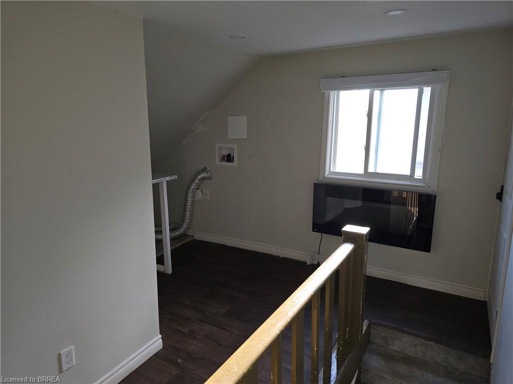 541 Burtch Road, Brantford, ON - Indoor Photo Showing Other Room
