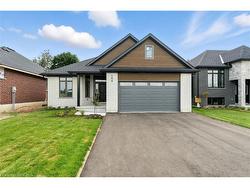 150 Vanrooy Trail Waterford, ON N0E 1Y0