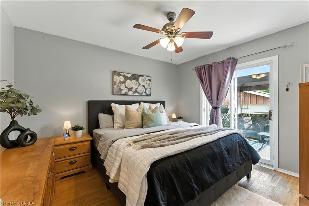 22 Mccammon Street, Paris, ON - Indoor Photo Showing Bedroom