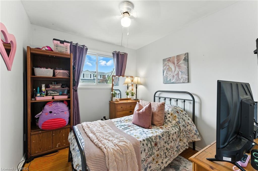 22 Mccammon Street, Paris, ON - Indoor Photo Showing Bedroom