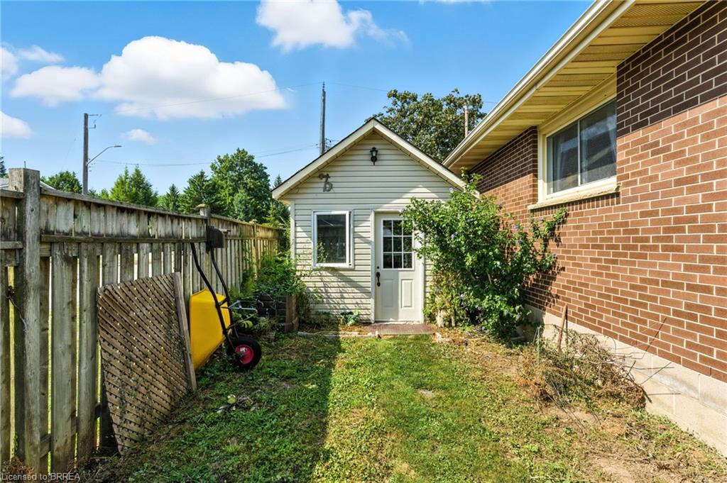 22 Mccammon Street, Paris, ON - Outdoor With Exterior