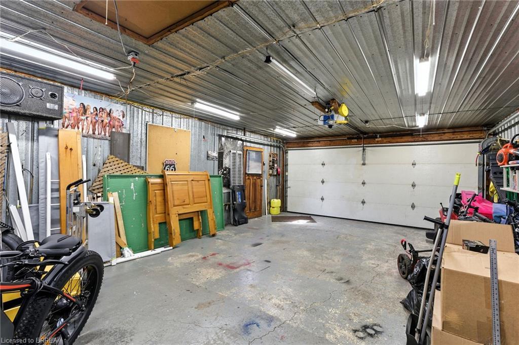 22 Mccammon Street, Paris, ON - Indoor Photo Showing Garage
