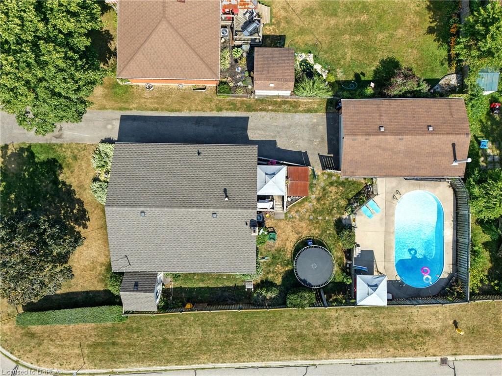 22 Mccammon Street, Paris, ON - Outdoor