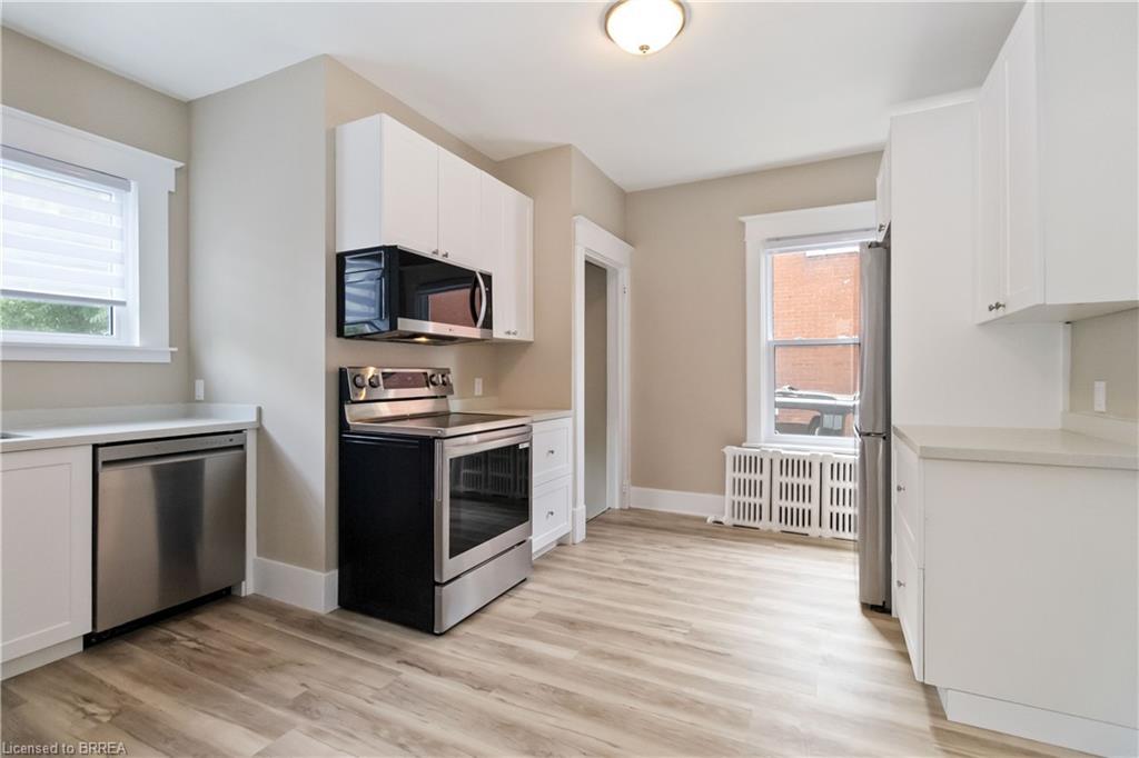 179 Grey Street, Brantford, ON - Indoor Photo Showing Kitchen With Stainless Steel Kitchen