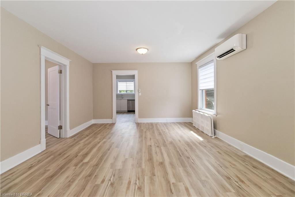 179 Grey Street, Brantford, ON - Indoor Photo Showing Other Room