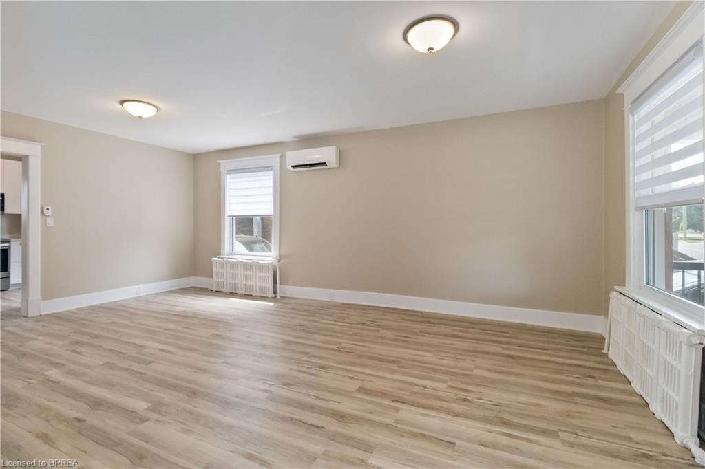 179 Grey Street, Brantford, ON - Indoor Photo Showing Other Room