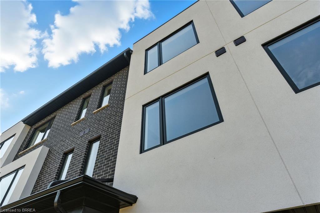 3-161 Fifth Avenue, Brantford, ON - Outdoor With Exterior