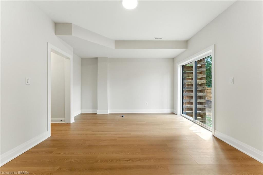 3-161 Fifth Avenue, Brantford, ON - Indoor Photo Showing Other Room