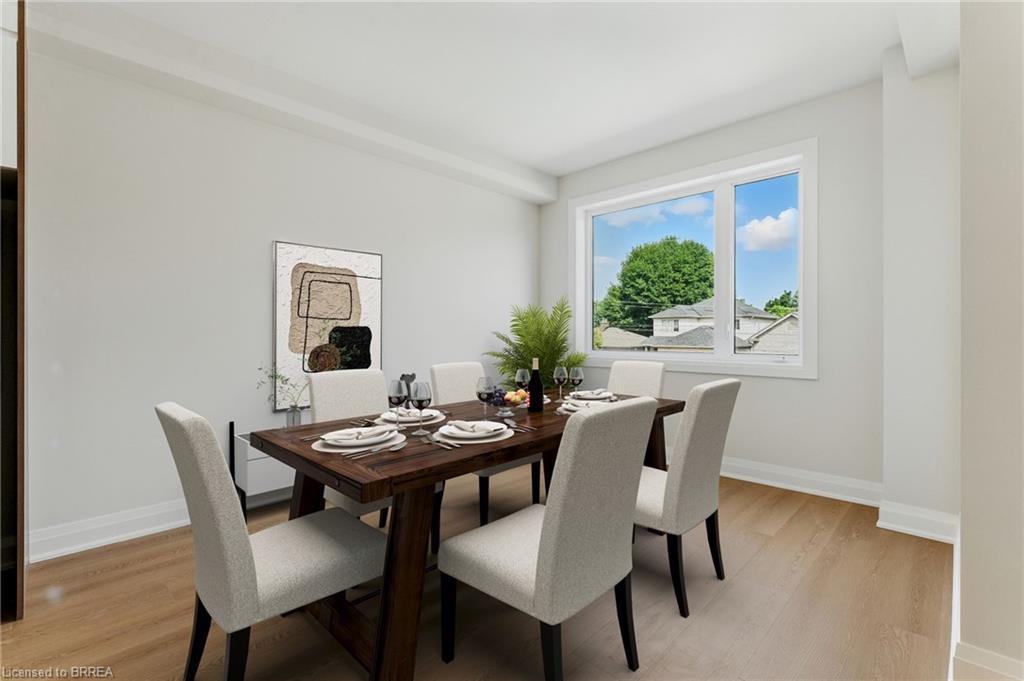 3-161 Fifth Avenue, Brantford, ON - Indoor Photo Showing Dining Room