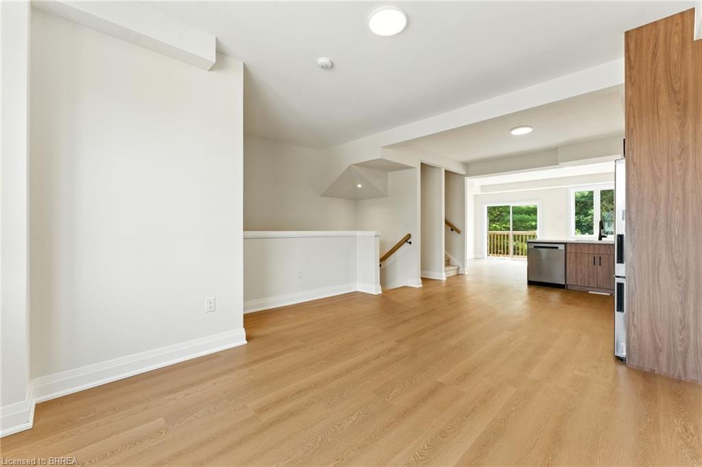 3-161 Fifth Avenue, Brantford, ON - Indoor Photo Showing Other Room