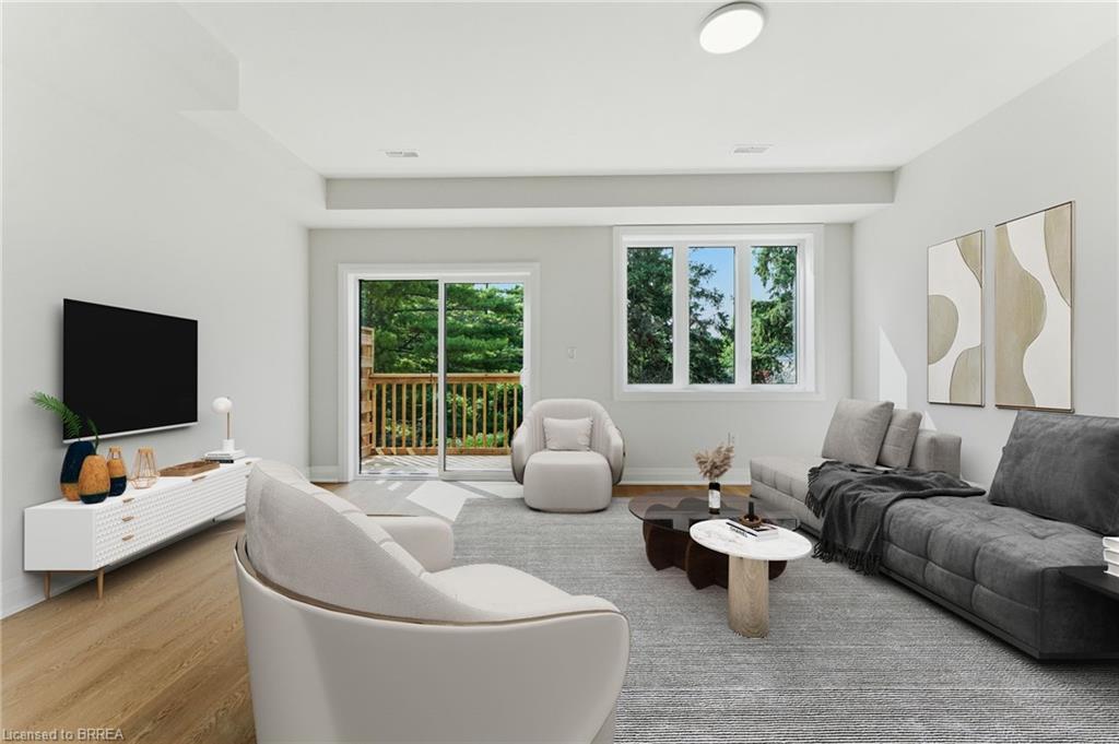 3-161 Fifth Avenue, Brantford, ON - Indoor Photo Showing Living Room