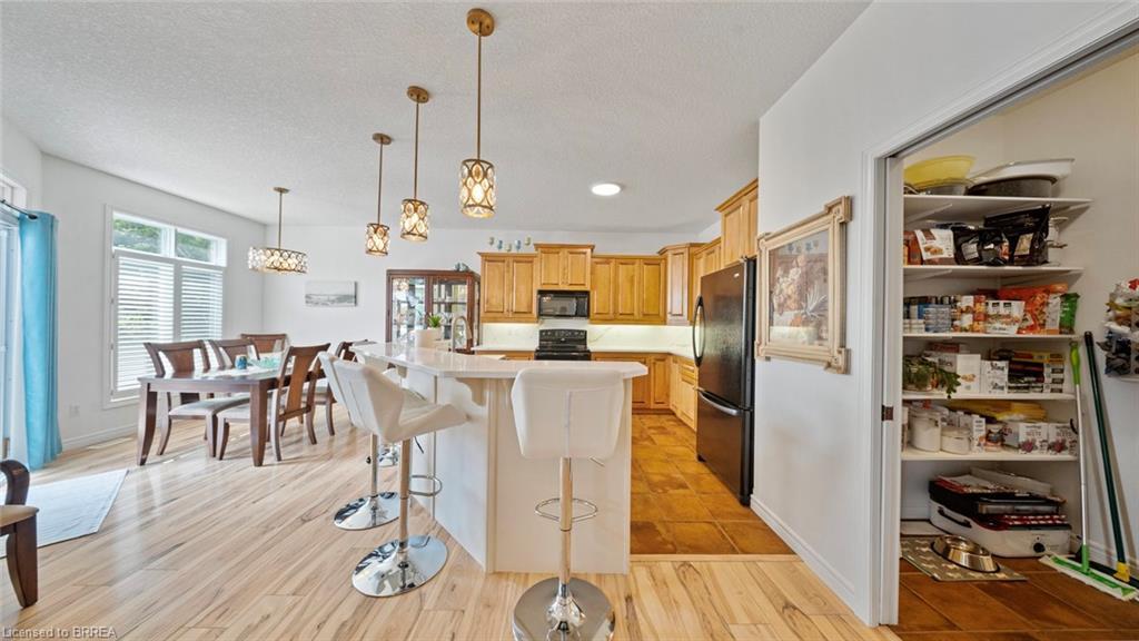 424 Lakeview Drive, Woodstock, ON - Indoor