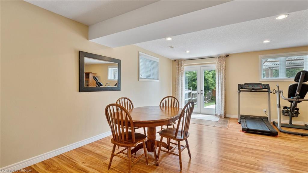 424 Lakeview Drive, Woodstock, ON - Indoor