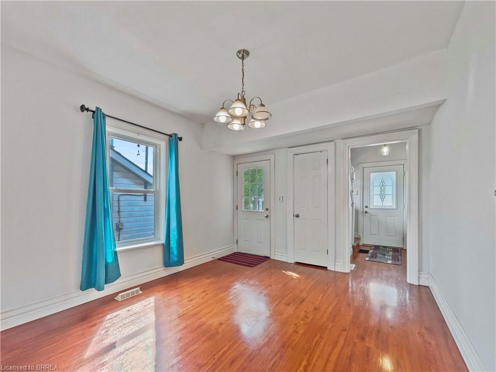 86 Arthur Street, Brantford, ON - Indoor Photo Showing Other Room