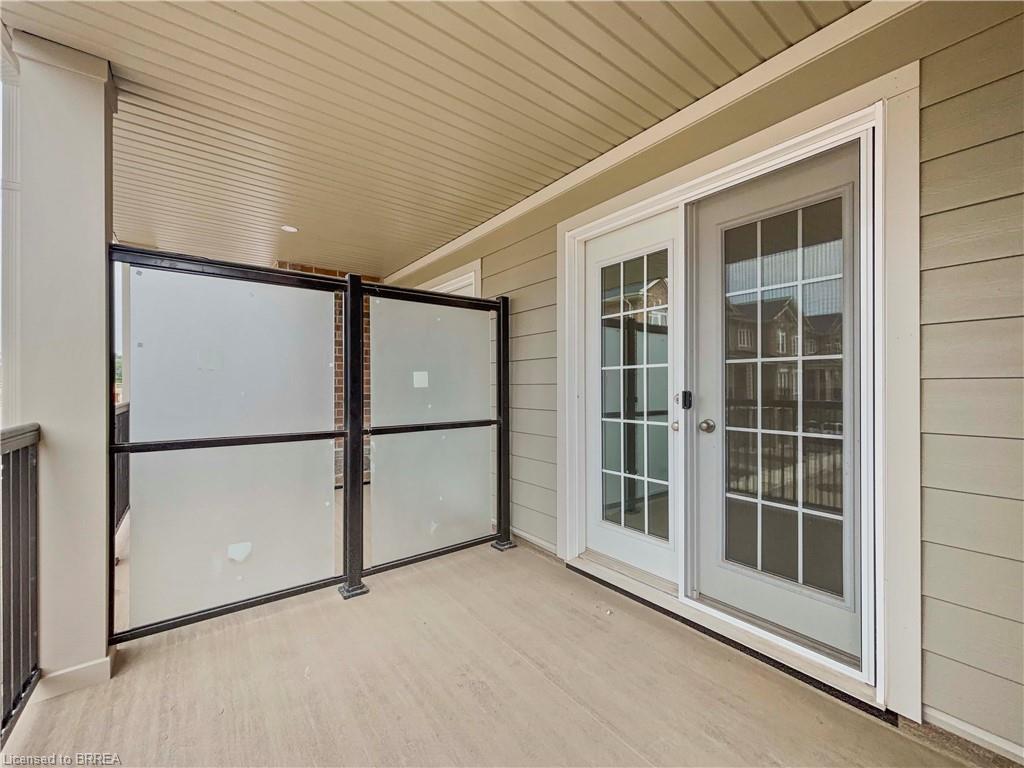 95-677 Park Road N, Brantford, ON - Outdoor With Balcony With Exterior