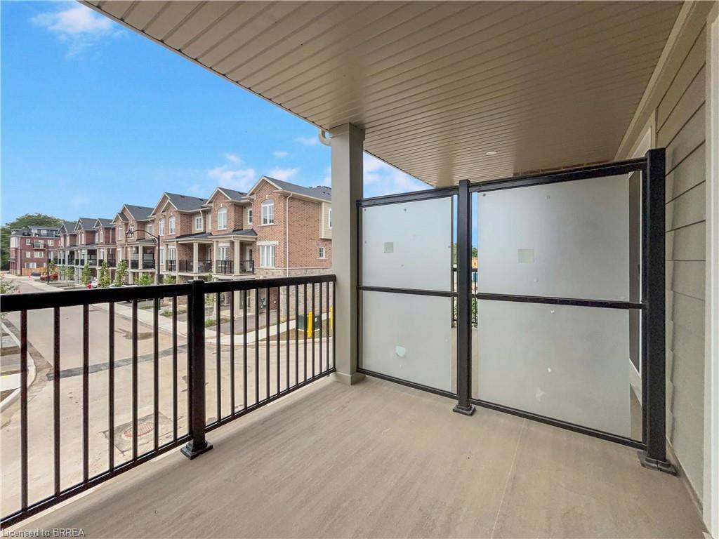 95-677 Park Road N, Brantford, ON - Outdoor With Balcony With Exterior