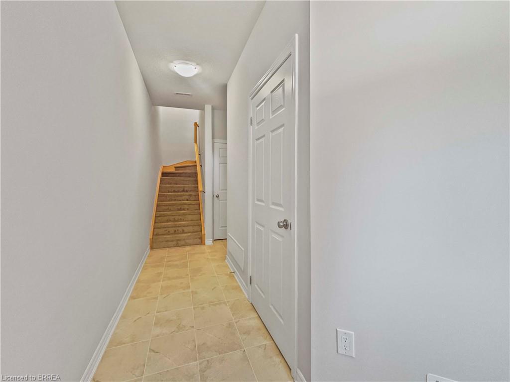 95-677 Park Road N, Brantford, ON - Indoor Photo Showing Other Room