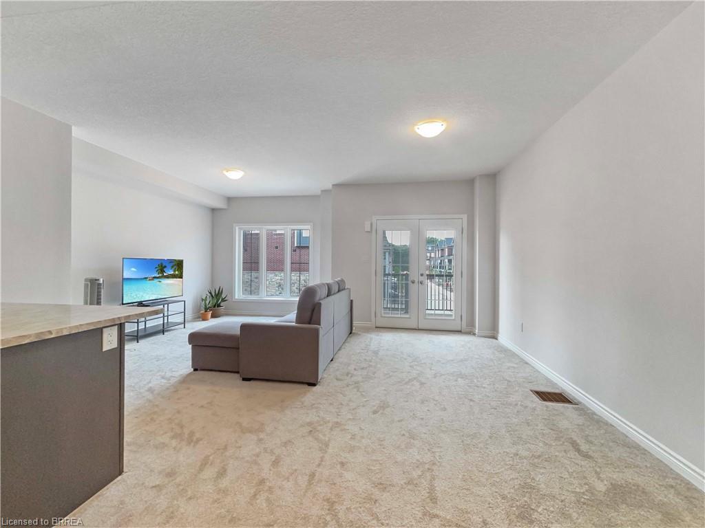 95-677 Park Road N, Brantford, ON - Indoor Photo Showing Other Room