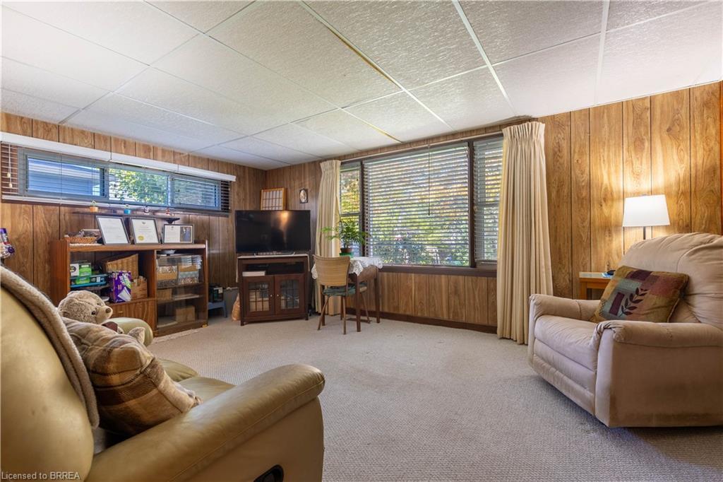 154 Talbot Street, Kitchener, ON - Indoor