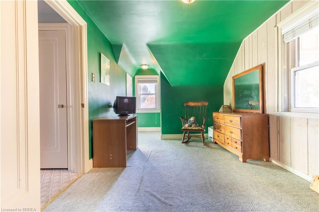 154 Talbot Street, Kitchener, ON - Indoor