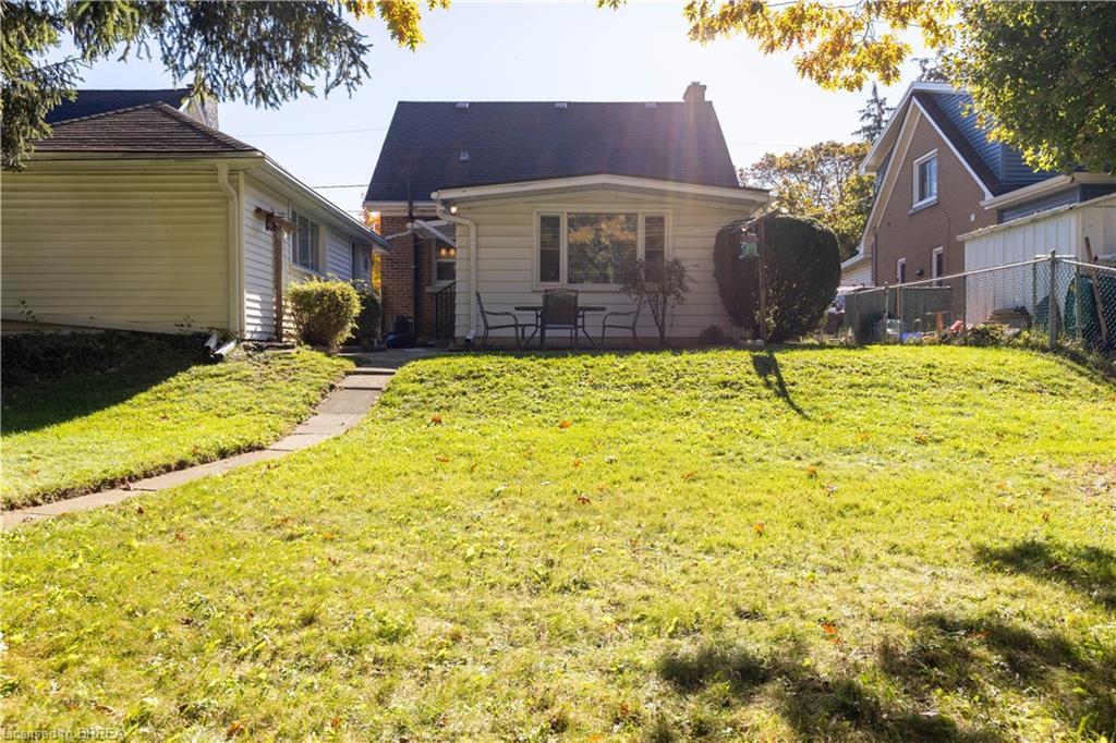 154 Talbot Street, Kitchener, ON - Outdoor