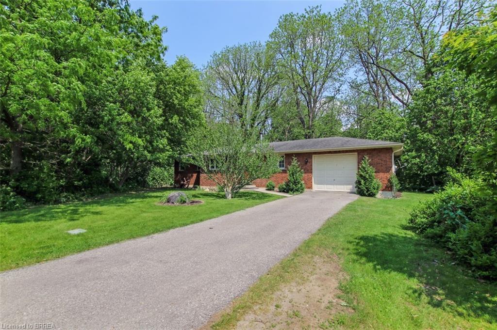 80 Race Street, Paris, ON - Outdoor