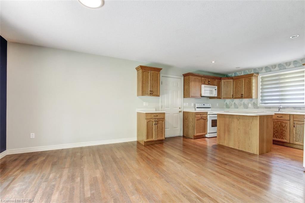 80 Race Street, Paris, ON - Indoor Photo Showing Kitchen