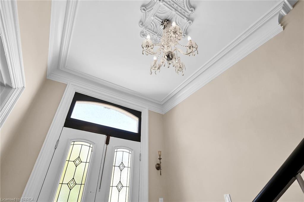 40 Locke Street S, Hamilton, ON - Indoor Photo Showing Other Room