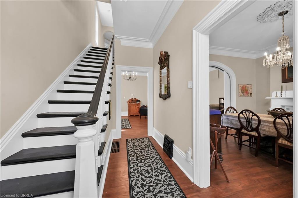 40 Locke Street S, Hamilton, ON - Indoor Photo Showing Other Room