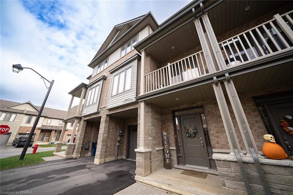 119-77 Diana Avenue, Brantford, ON - Outdoor With Balcony