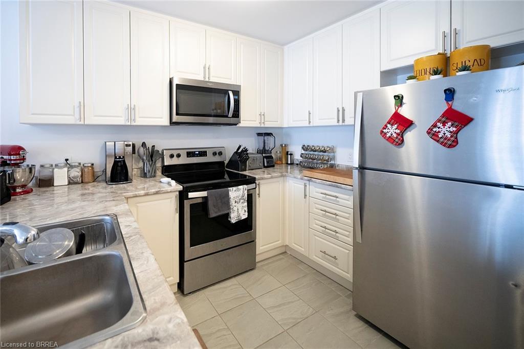 119-77 Diana Avenue, Brantford, ON - Indoor Photo Showing Kitchen With Stainless Steel Kitchen