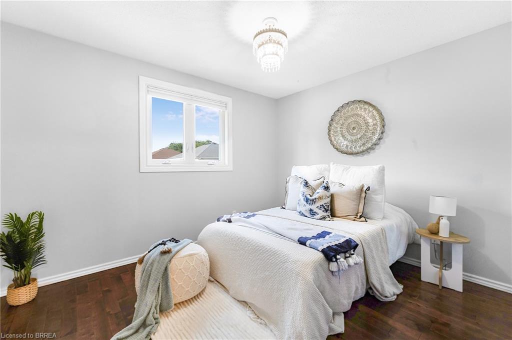 6 Mccormick Way, Brantford, ON - Indoor Photo Showing Bedroom