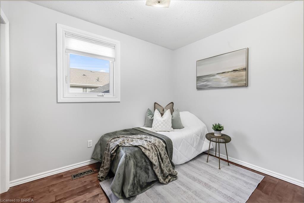 6 Mccormick Way, Brantford, ON - Indoor Photo Showing Bedroom
