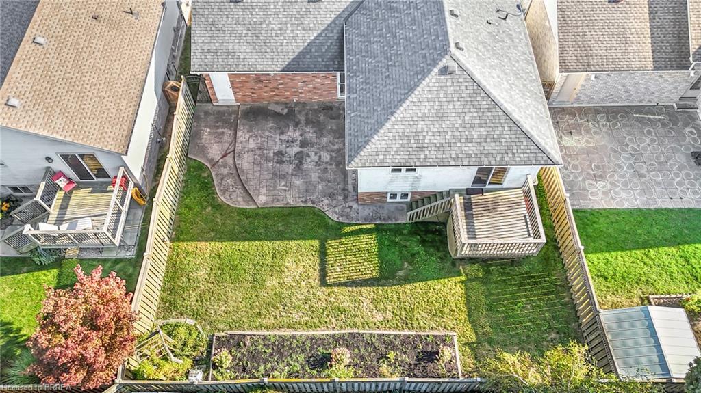 6 Mccormick Way, Brantford, ON - Outdoor