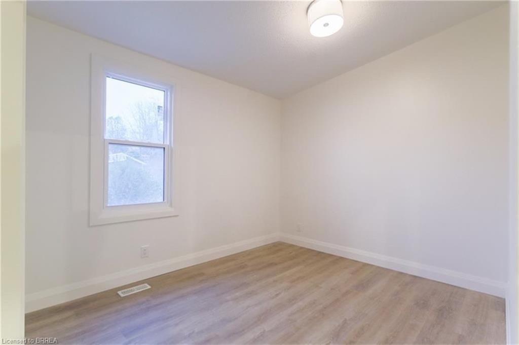 19-A Creeden Street, Paris, ON - Indoor Photo Showing Other Room