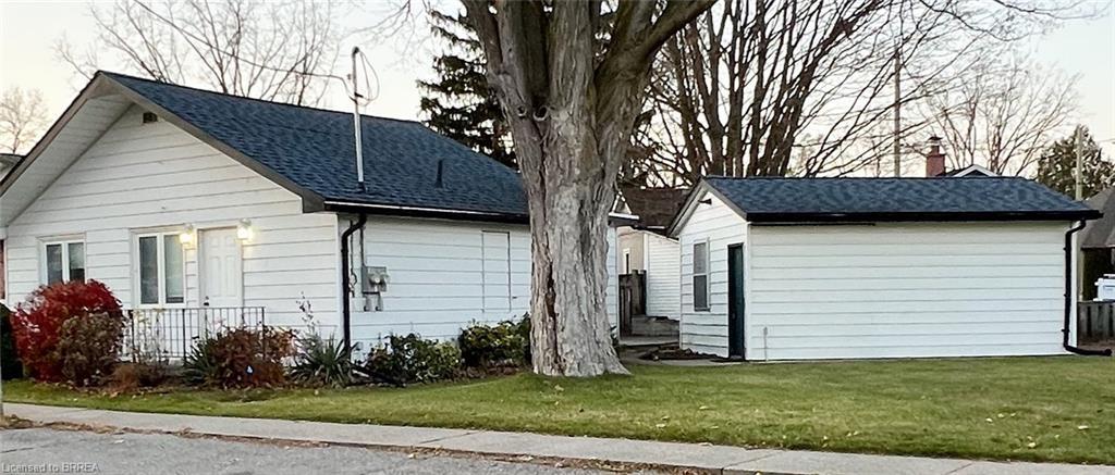 19-B Creeden Street, Paris, ON - Outdoor