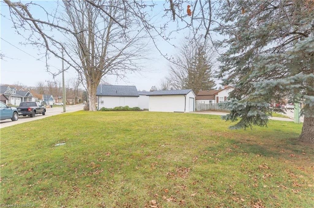 19-B Creeden Street, Paris, ON - Outdoor