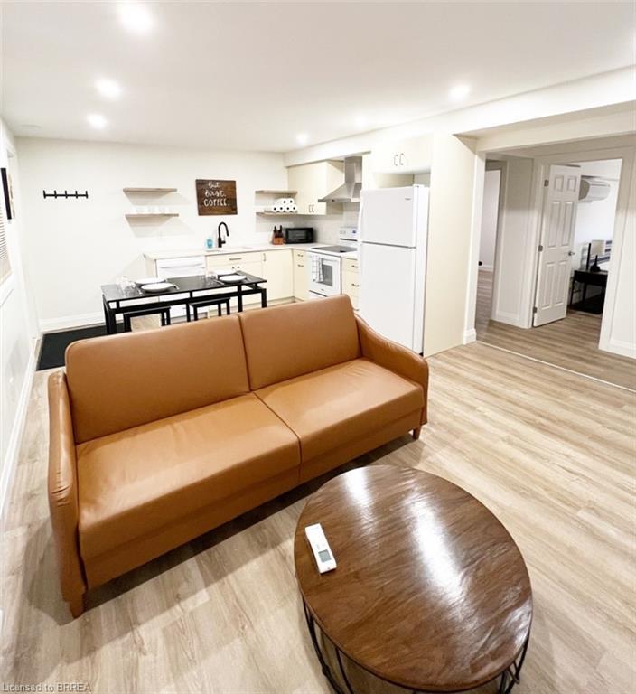 19-B Creeden Street, Paris, ON - Indoor