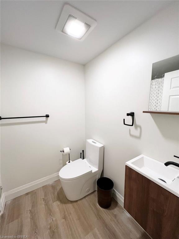 19-B Creeden Street, Paris, ON - Indoor Photo Showing Bathroom