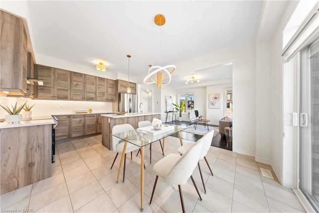 1 Bee Crescent, Brantford, ON - Indoor