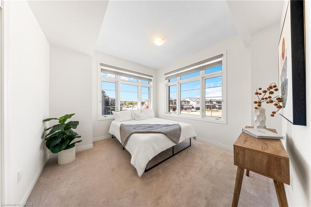 1 Bee Crescent, Brantford, ON - Indoor Photo Showing Bedroom