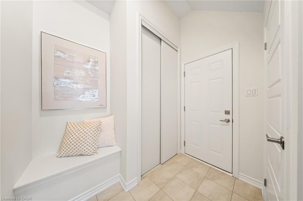 1 Bee Crescent, Brantford, ON - Indoor Photo Showing Other Room