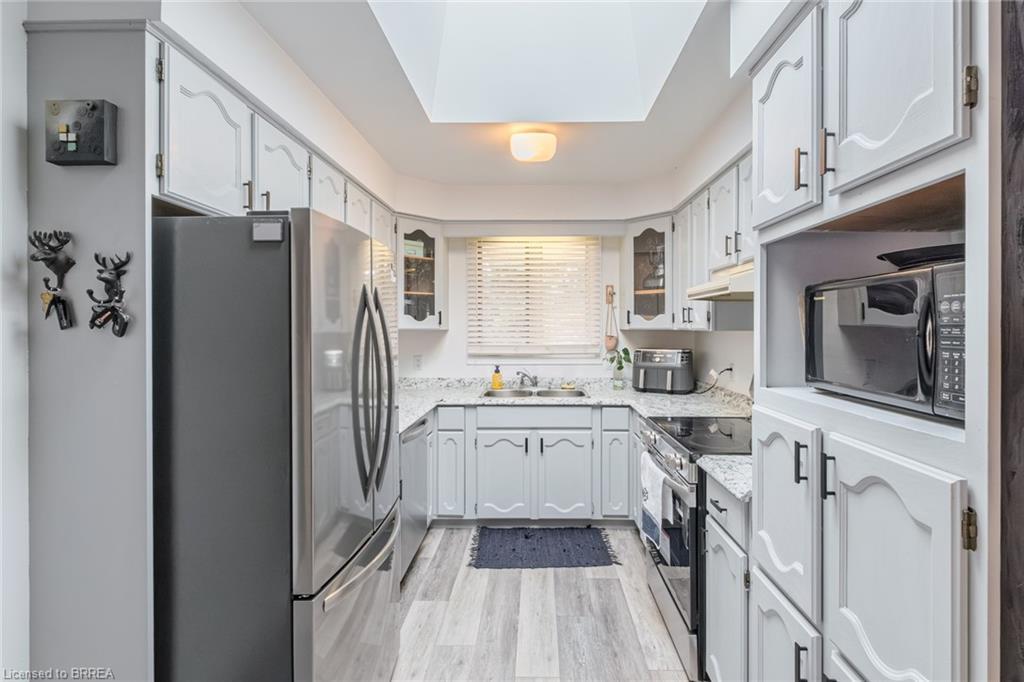 57 Thompson Drive, Port Dover, ON - Indoor Photo Showing Kitchen