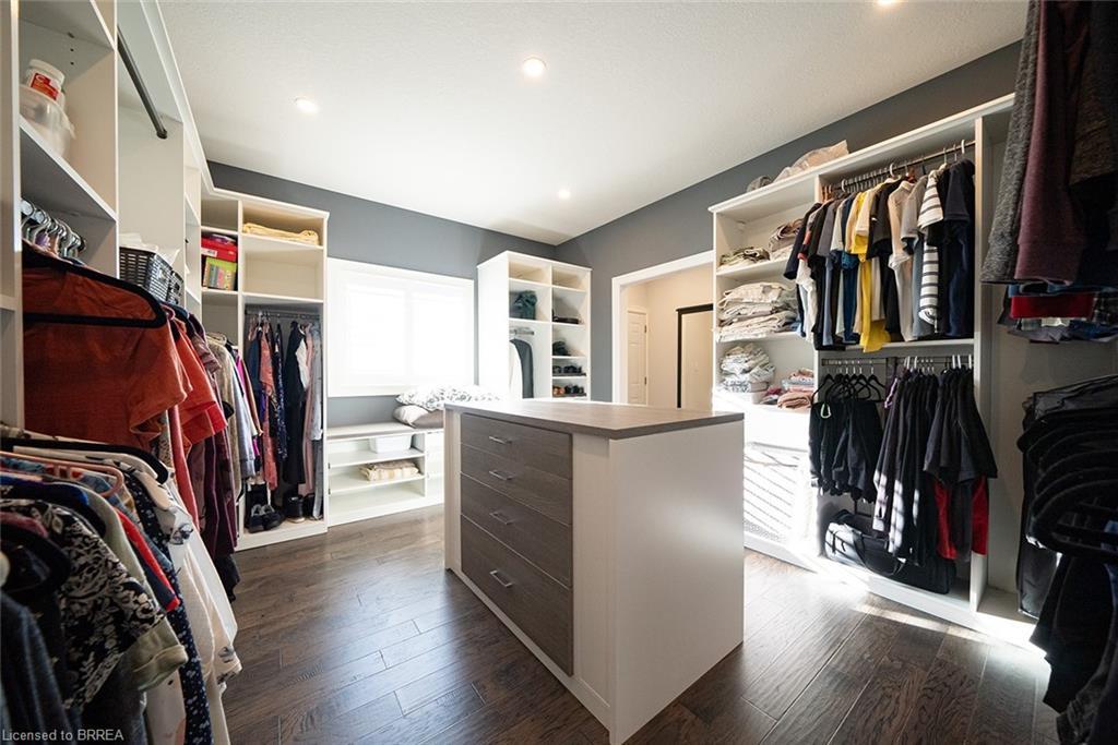 21 Tedley Boulevard, Brantford, ON - Indoor With Storage