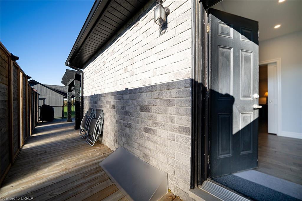 21 Tedley Boulevard, Brantford, ON - Outdoor With Exterior