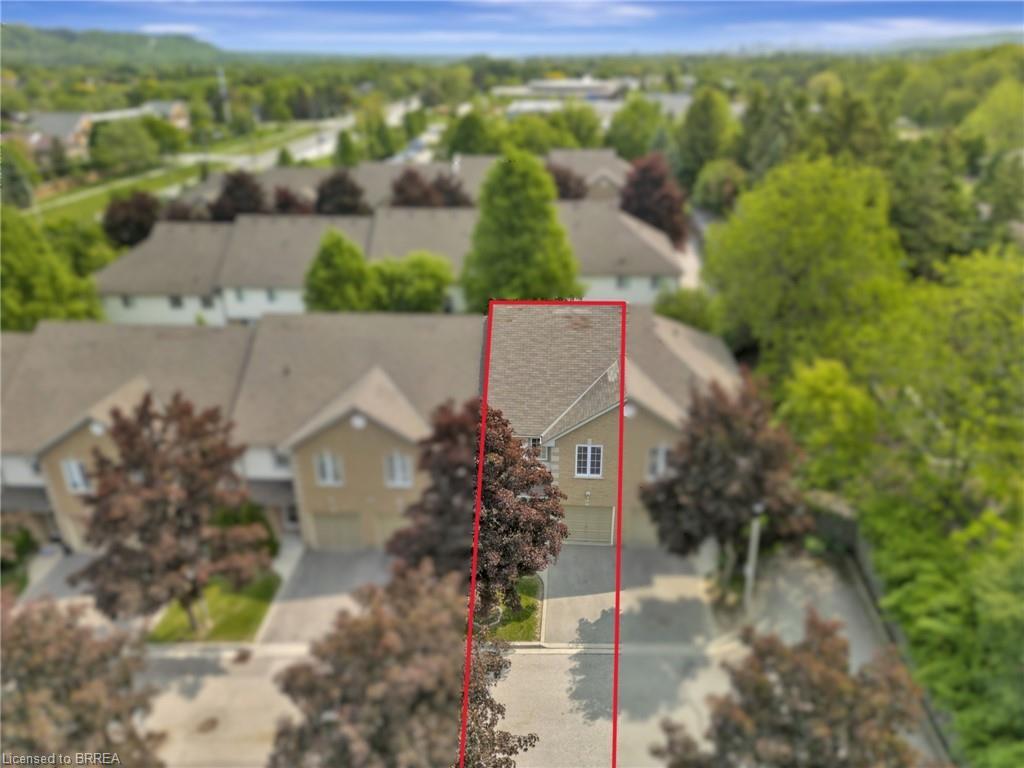 26-31 Moss Boulevard, Dundas, ON - Outdoor With View