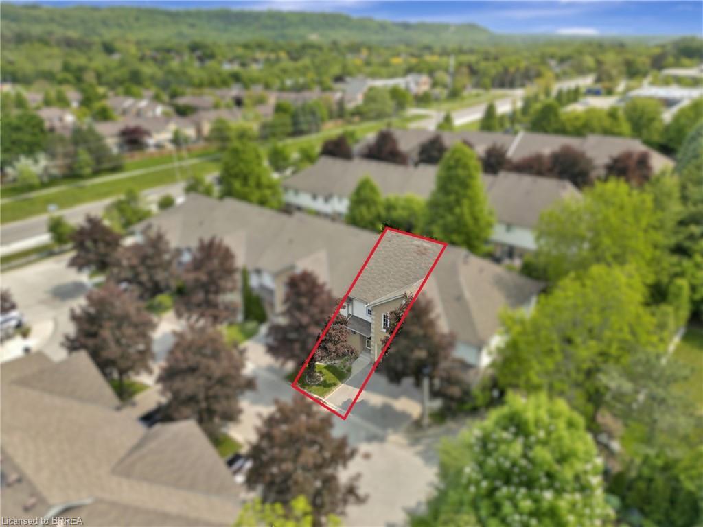 26-31 Moss Boulevard, Dundas, ON - Outdoor With View