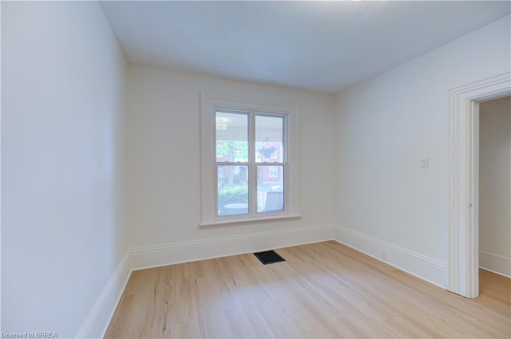 174-176 Darling Street, Brantford, ON